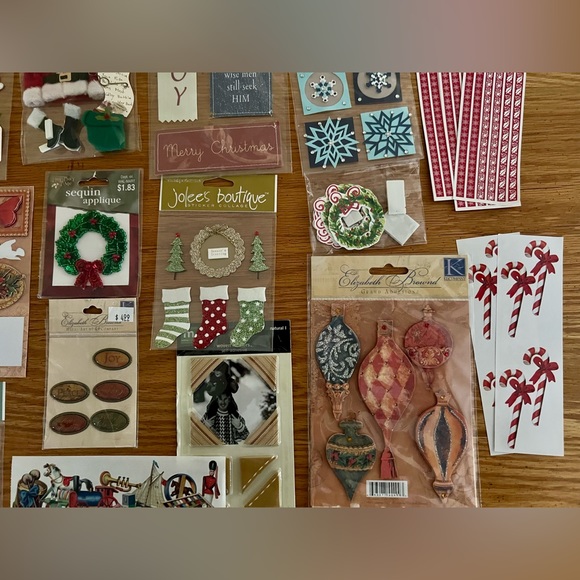 LARGE LOT OF CHRISTMAS STICKERS AND EMBELLISHMENTS - Picture 3 of 5